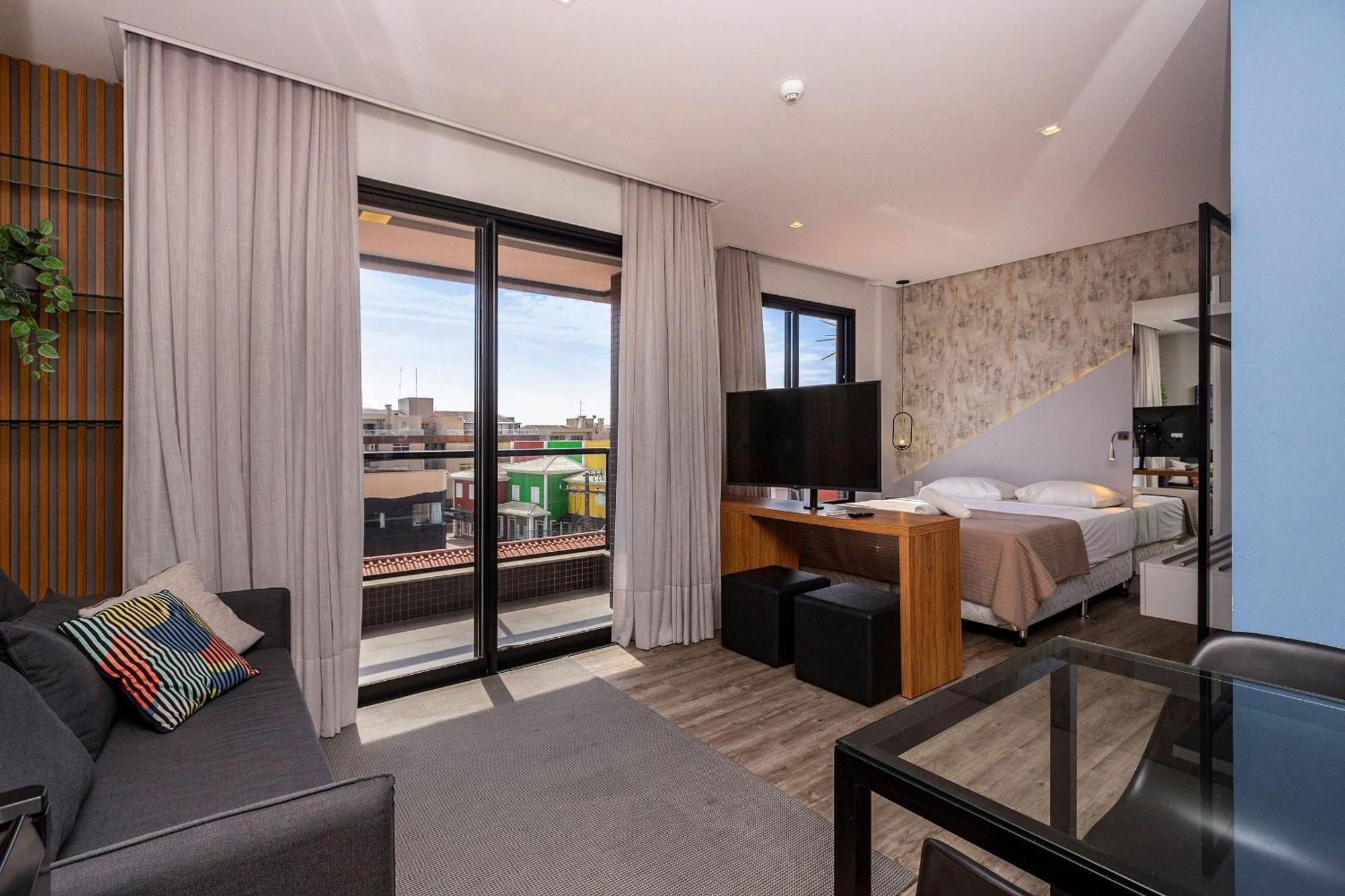 Aion Suites 205 - Lindo Apartamento Com Vista Para O Mar, A 60M Da Praia De Bombinhas, Com Piscina E Academia No Rooftop. Екстериор снимка