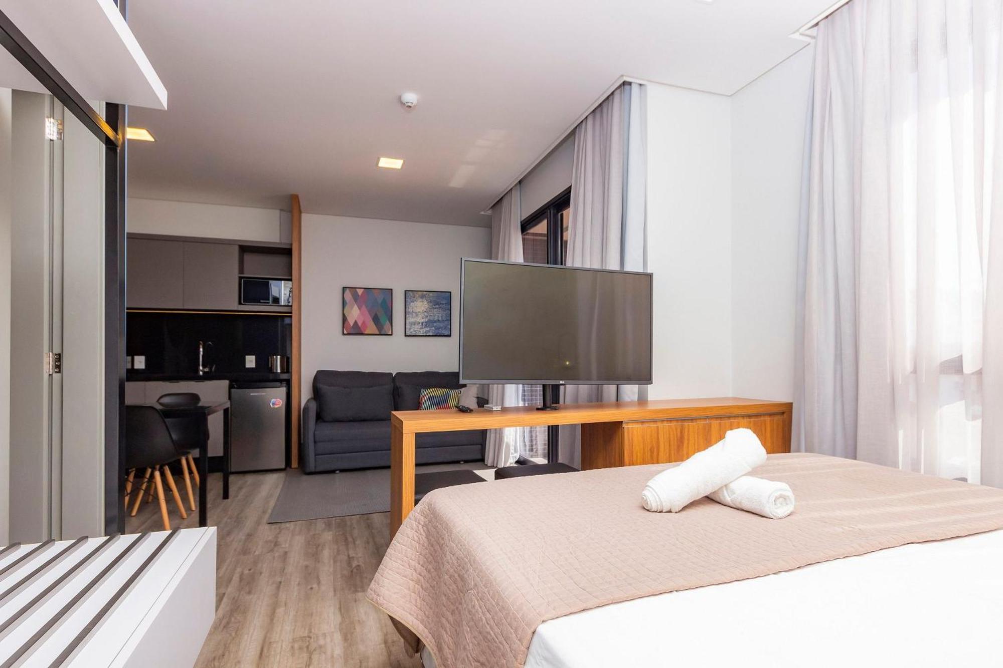 Aion Suites 205 - Lindo Apartamento Com Vista Para O Mar, A 60M Da Praia De Bombinhas, Com Piscina E Academia No Rooftop. Екстериор снимка