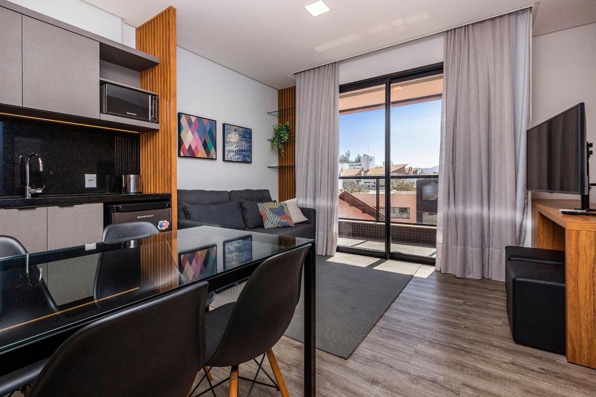Aion Suites 205 - Lindo Apartamento Com Vista Para O Mar, A 60M Da Praia De Bombinhas, Com Piscina E Academia No Rooftop. Екстериор снимка